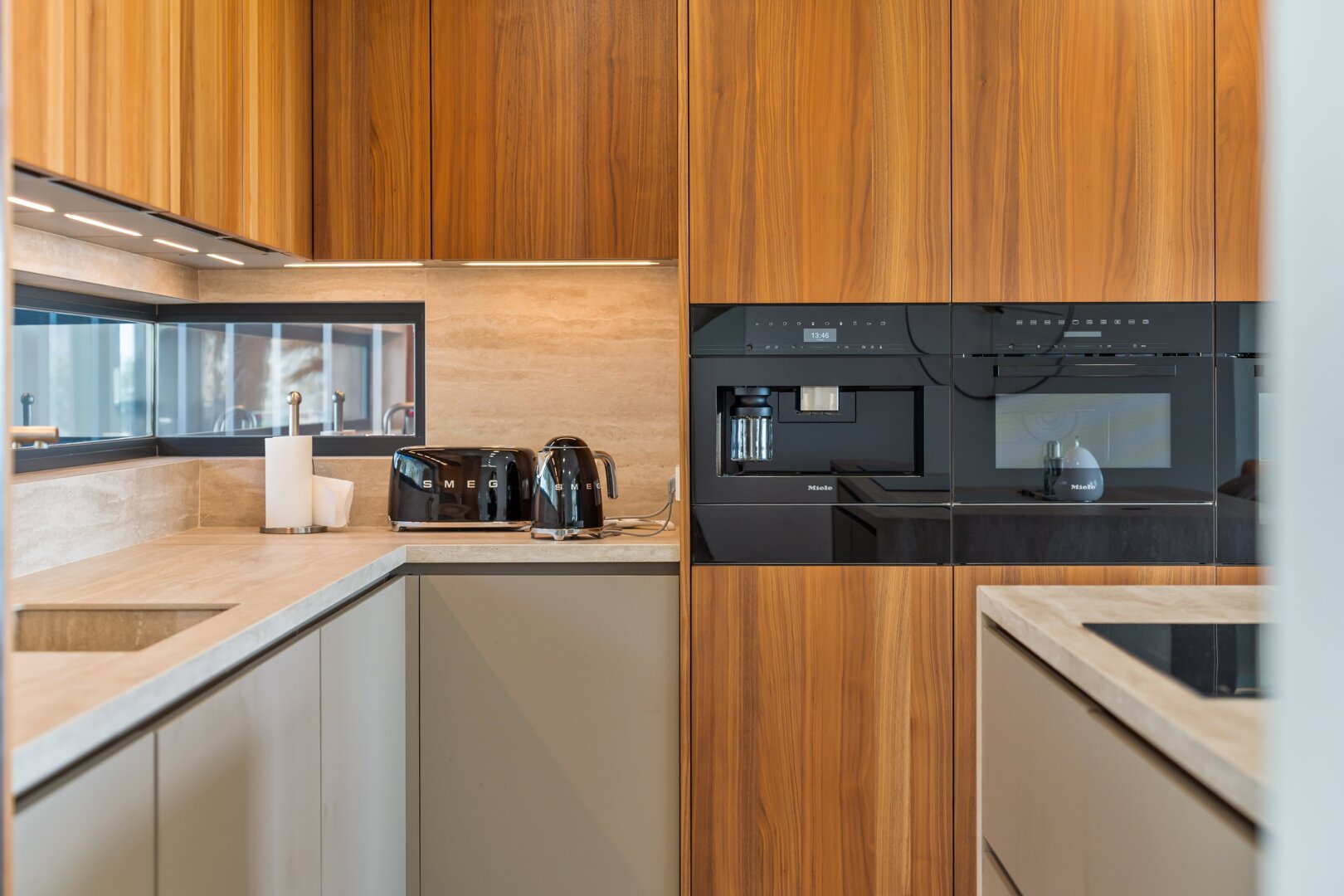 Villa_Eclipse - Planta Baja - Cocina (4).jpg