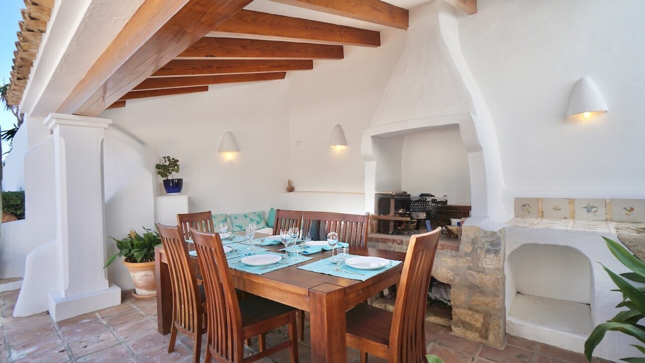 H-1963-AMBE First Sea Line Villa in Moraira - 8.jpeg