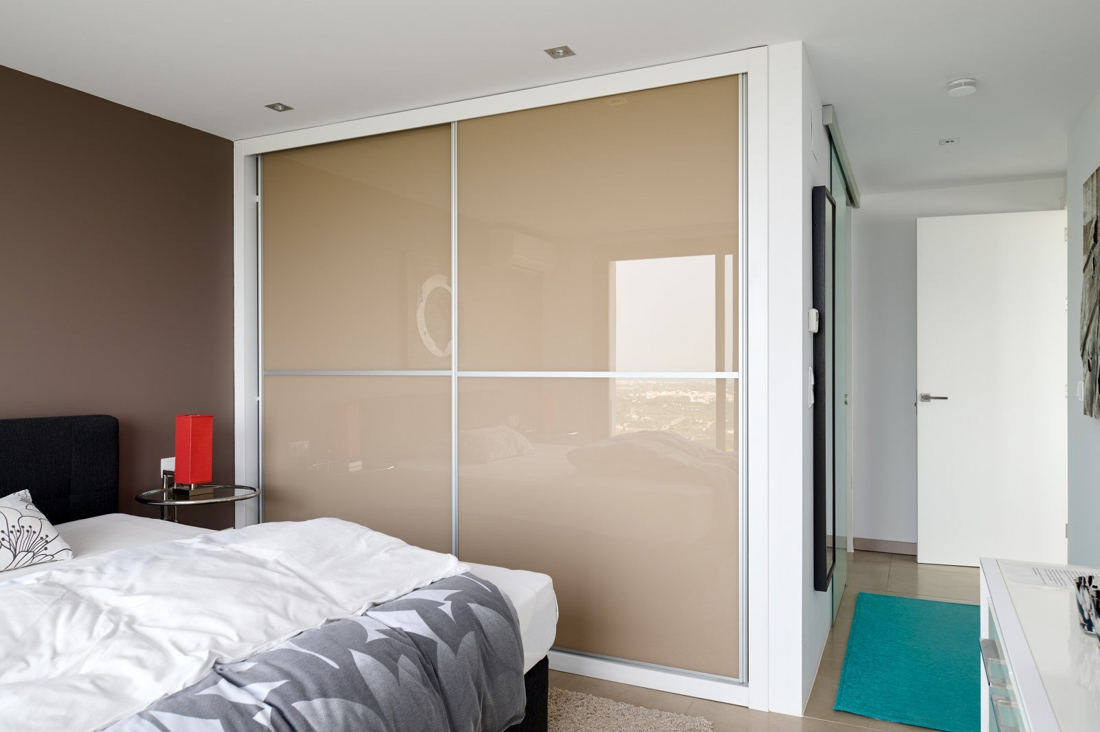 23 suite bedroom 2_1600x1065.JPG