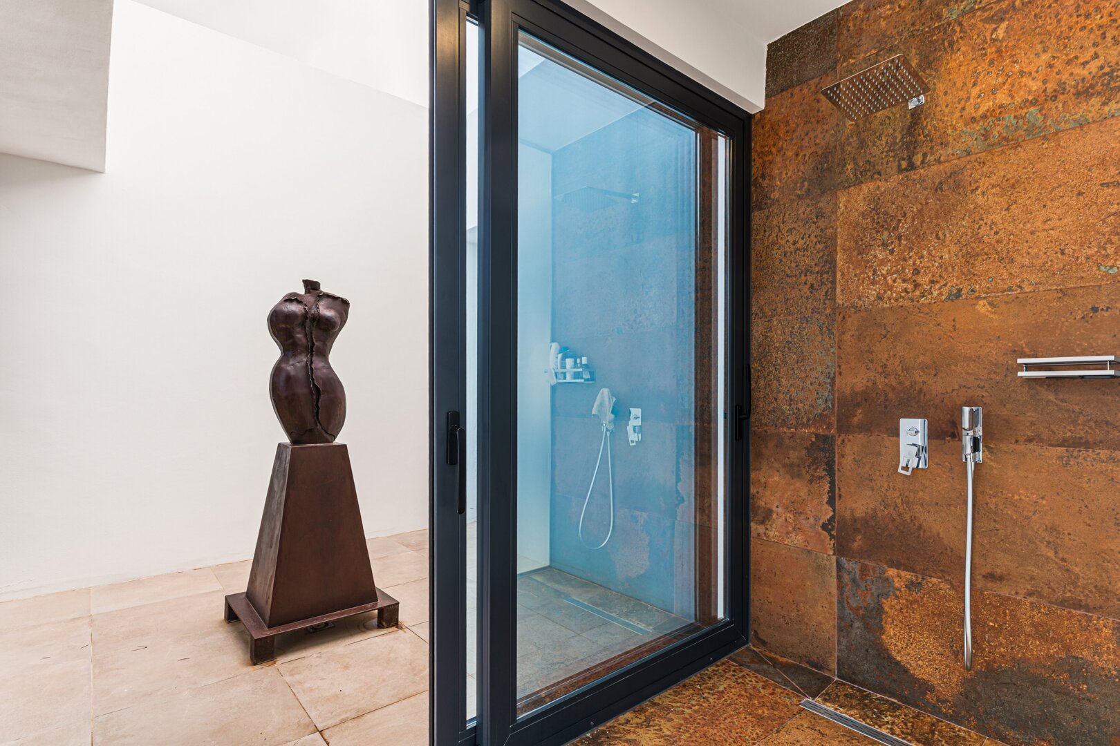 Villa_Eclipse - Planta Alta - Master Suite Baño.jpg