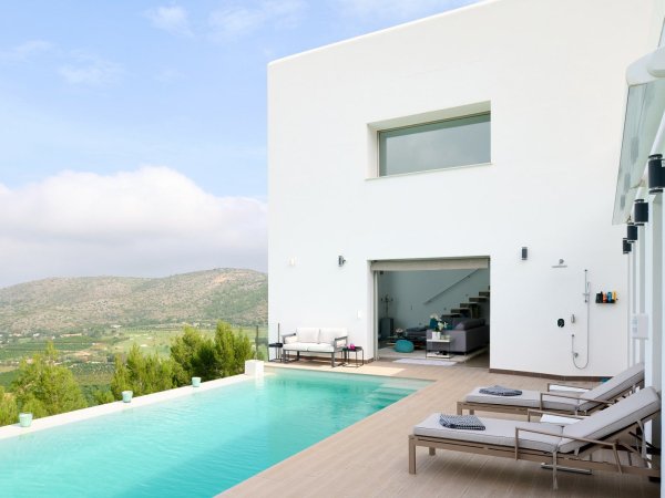 35  infinity pool_1600x1064.JPG