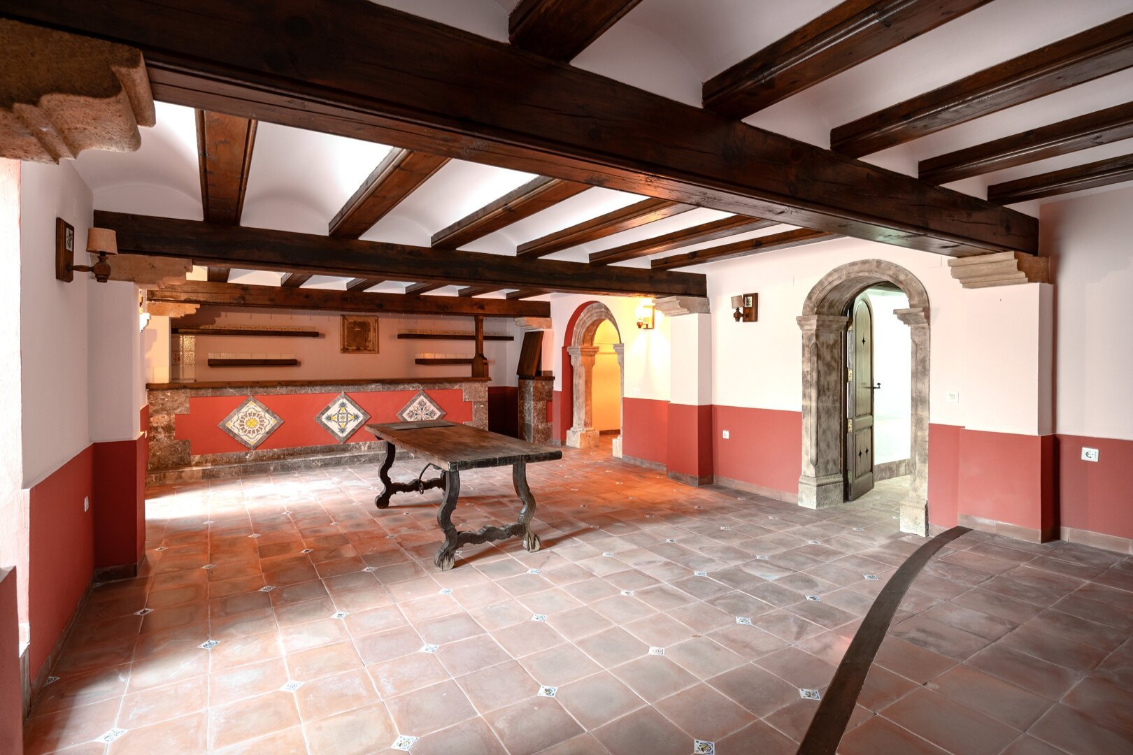 KV111V-La Lluca-Bodega (1).jpg