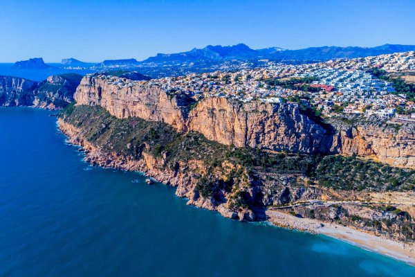 Cumbre del Sol 3.jpeg