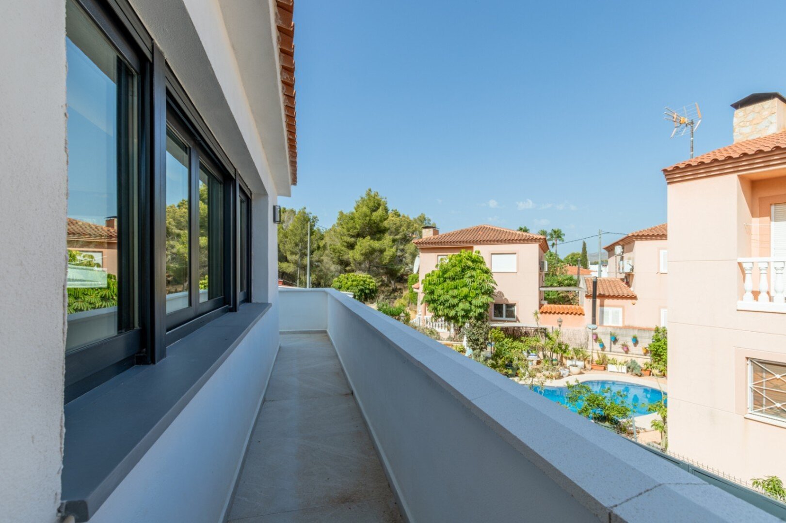 04686062809dccf6195b3fbb54767de56fa23211