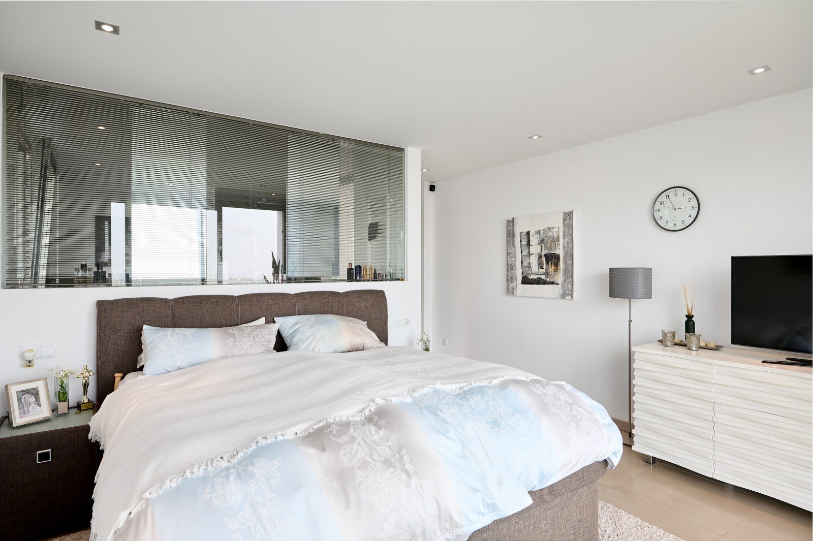 18 suite bedroom 1_1600x1065.JPG