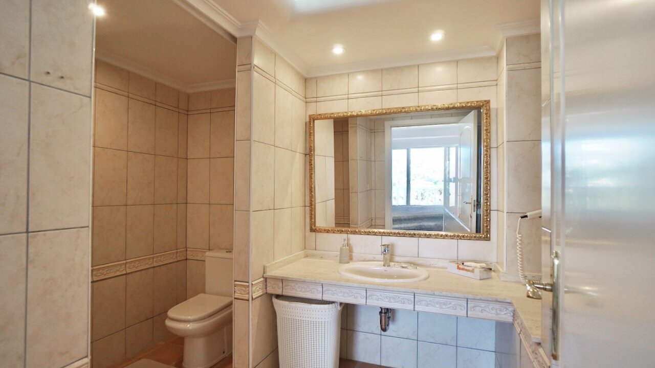 H-1964-AMBE Villa for sale in Moraira - 52.jpeg