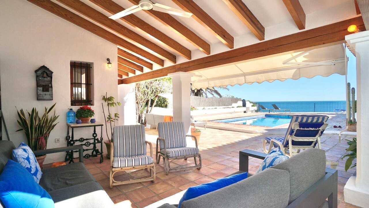 H-1963-AMBE First Sea Line Villa in Moraira - 10.jpeg