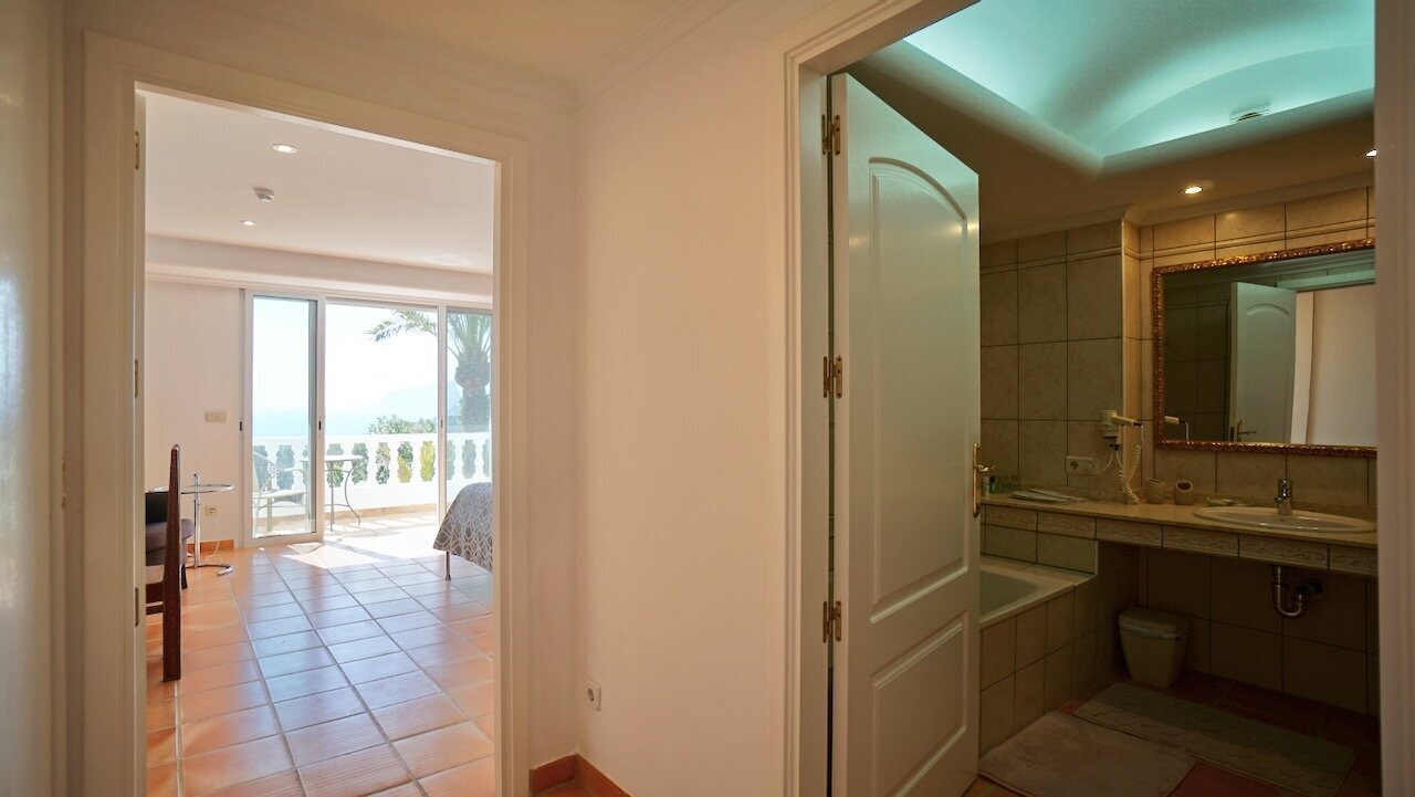 H-1964-AMBE Villa for sale in Moraira - 58.jpeg