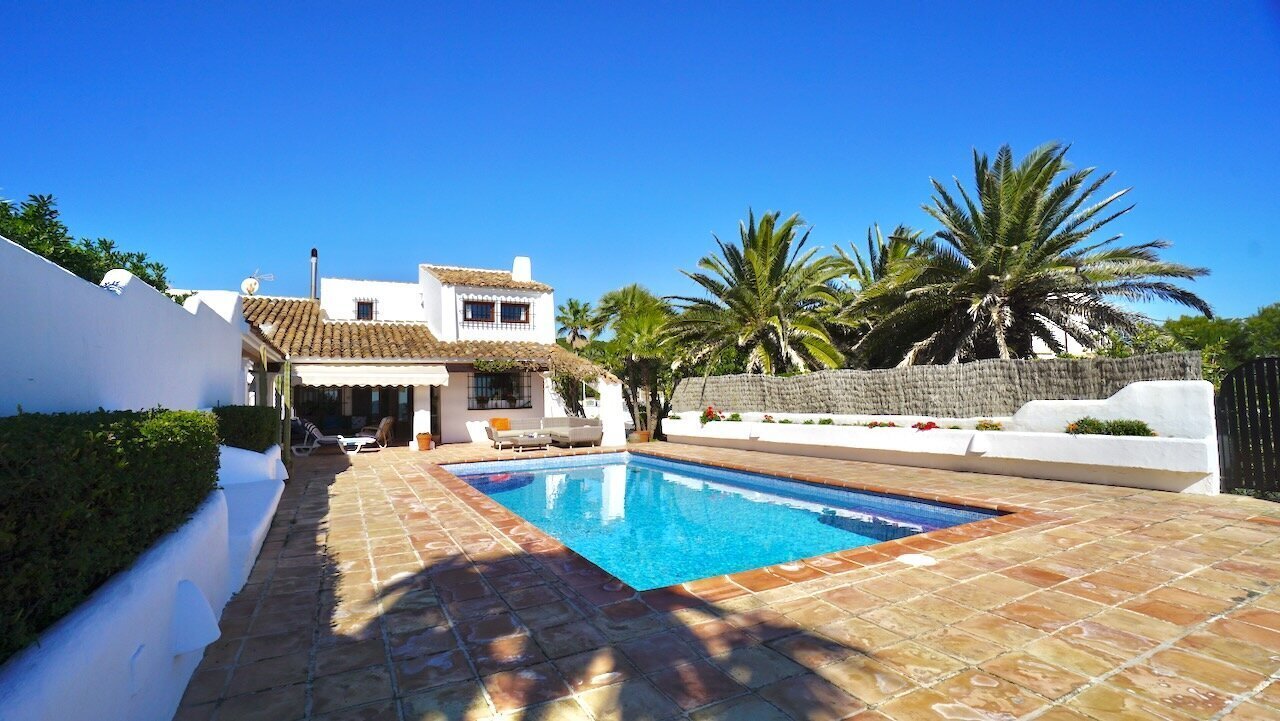 H-1963-AMBE First Sea Line Villa in Moraira - 58.jpeg