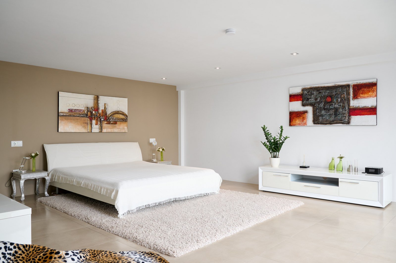 47  guest appartment_1600x1064.JPG