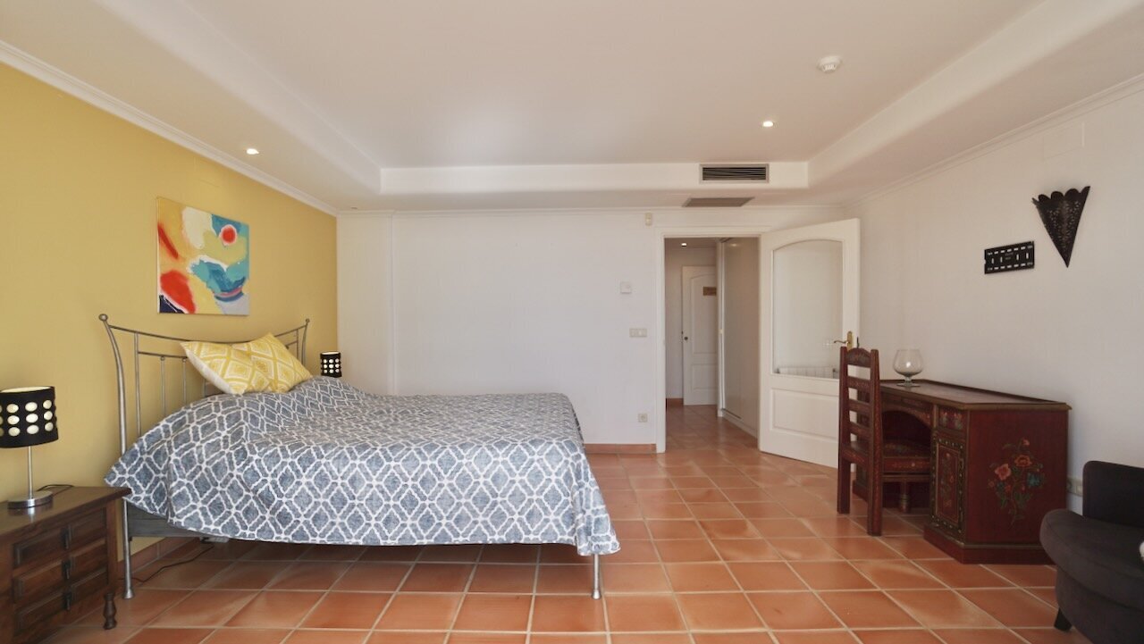 H-1964-AMBE Villa for sale in Moraira - 64.jpeg