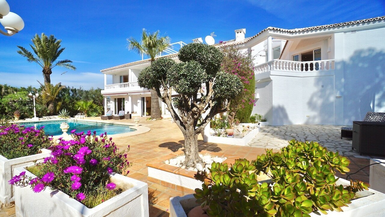H-1964-AMBE Villa for sale in Moraira - 18.jpeg