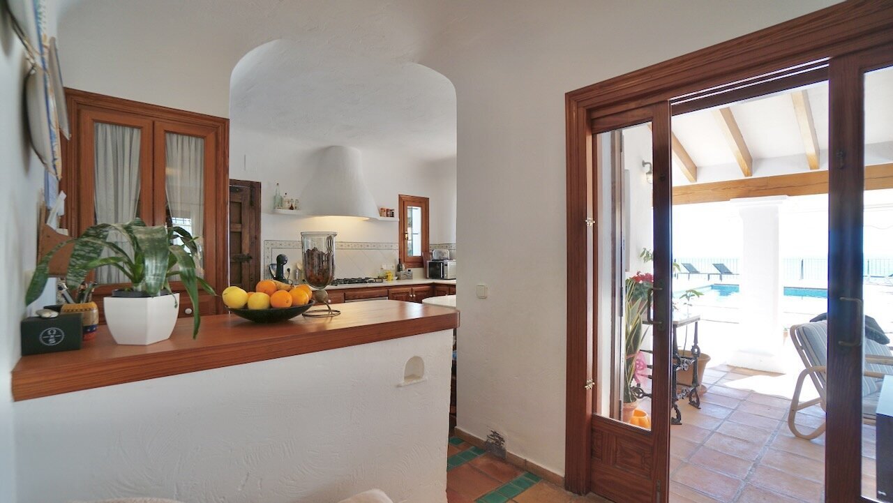 H-1963-AMBE First Sea Line Villa in Moraira - 44.jpeg