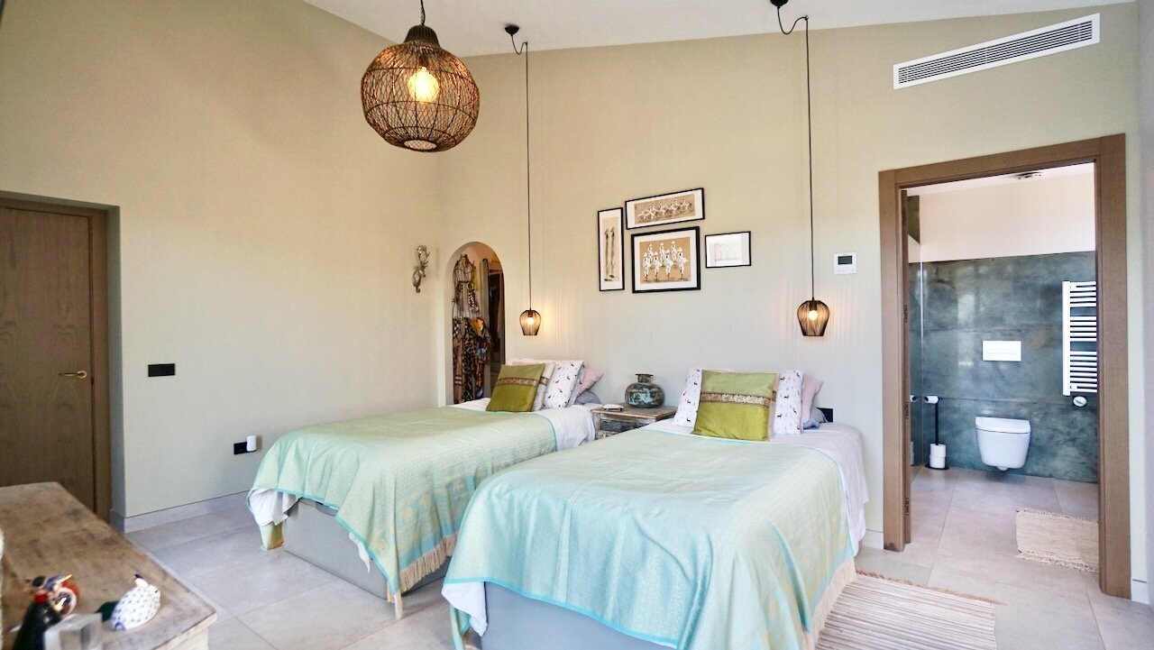 F-1956-AMBE - 52.jpeg