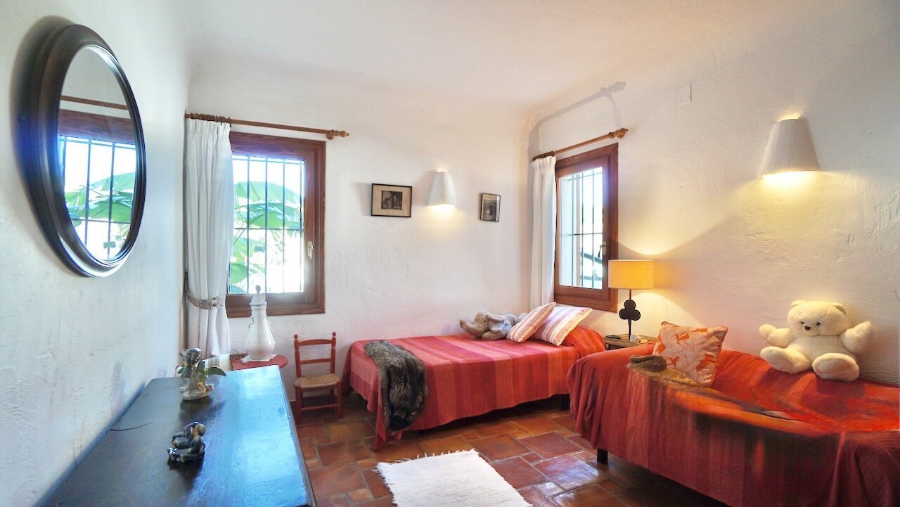 H-1963-AMBE First Sea Line Villa in Moraira - 22.jpeg