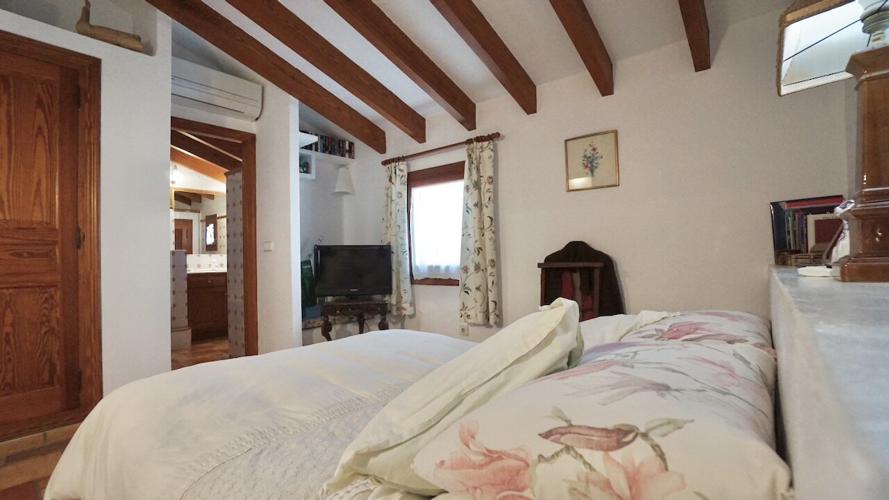 H-1963-AMBE First Sea Line Villa in Moraira - 59.jpeg