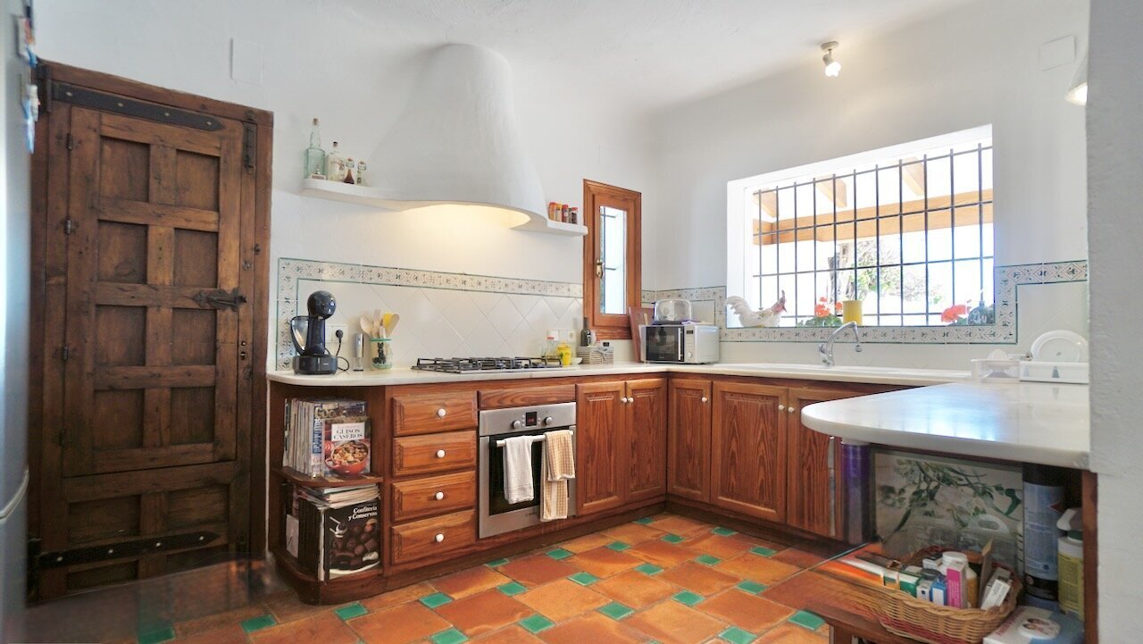 H-1963-AMBE First Sea Line Villa in Moraira - 18.jpeg