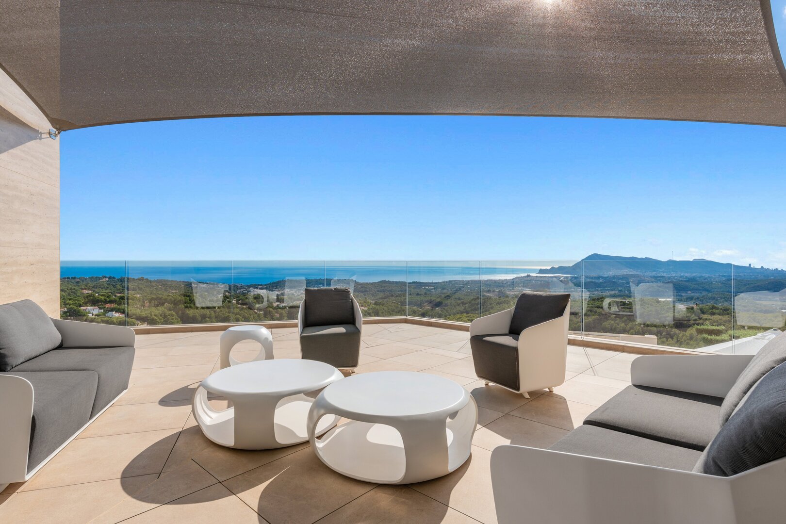 Villa_Eclipse - Planta Alta - Master Suite Teraza.jpg