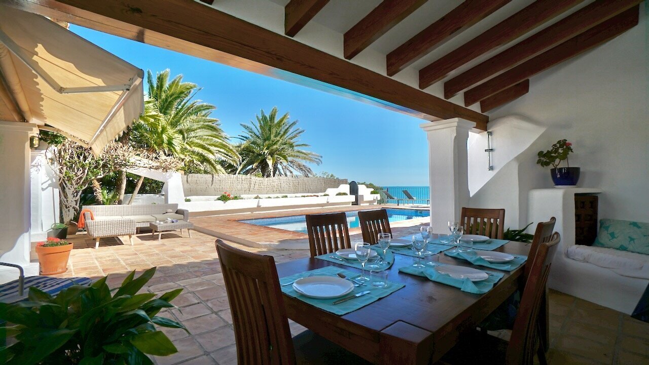 H-1963-AMBE First Sea Line Villa in Moraira - 37.jpeg