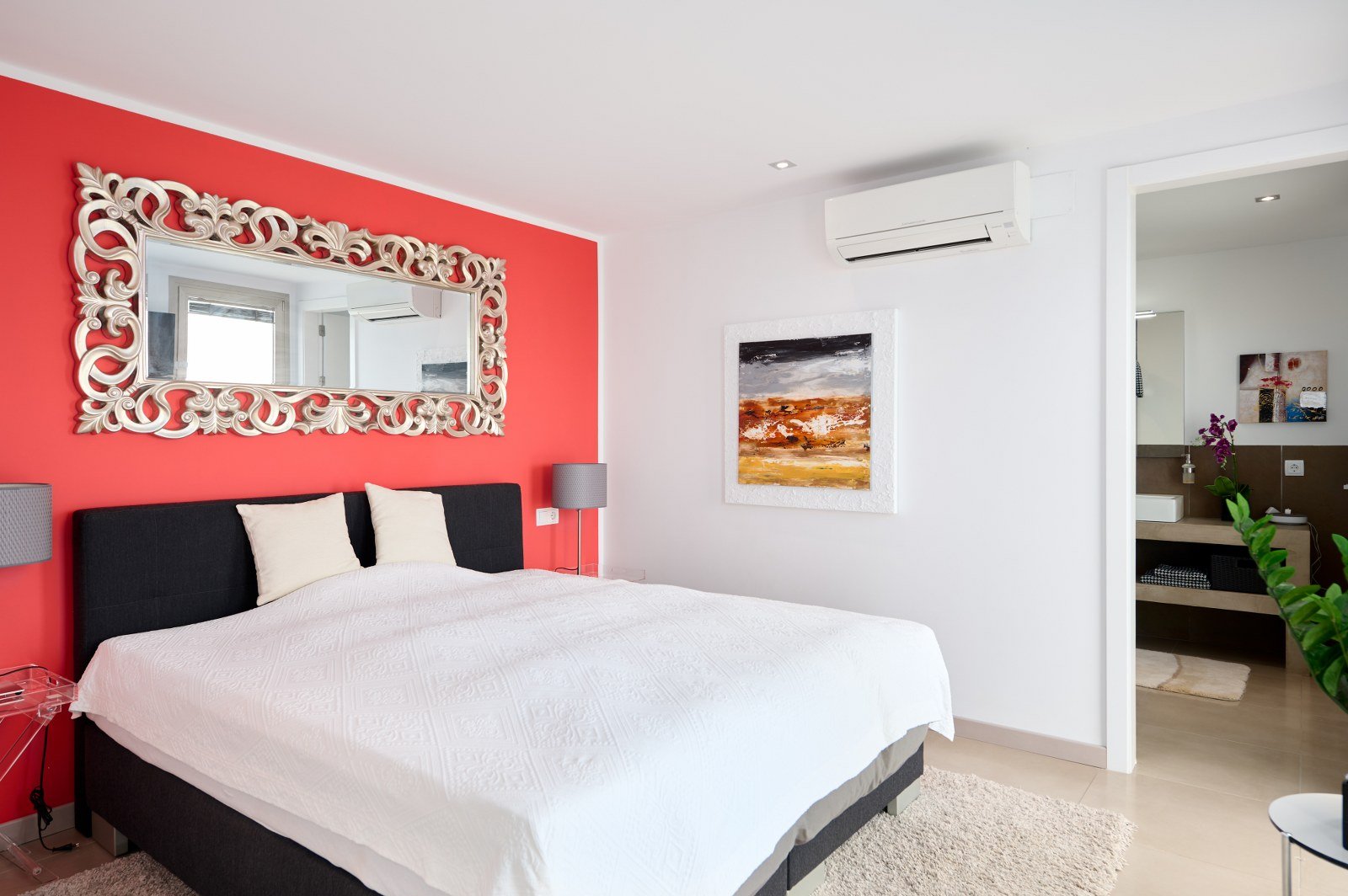 25 suite bedroom 3_1600x1064.JPG