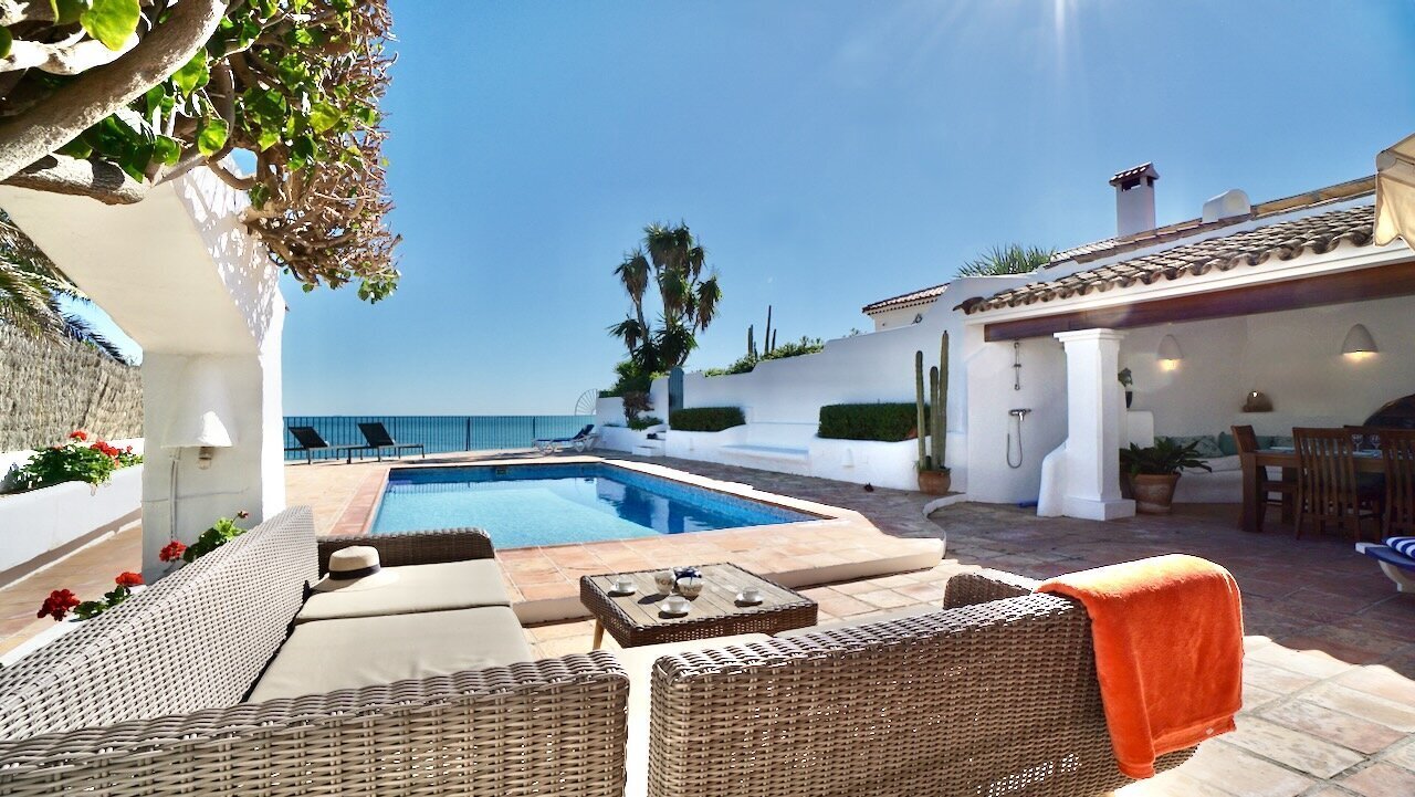 H-1963-AMBE First Sea Line Villa in Moraira - 41.jpeg