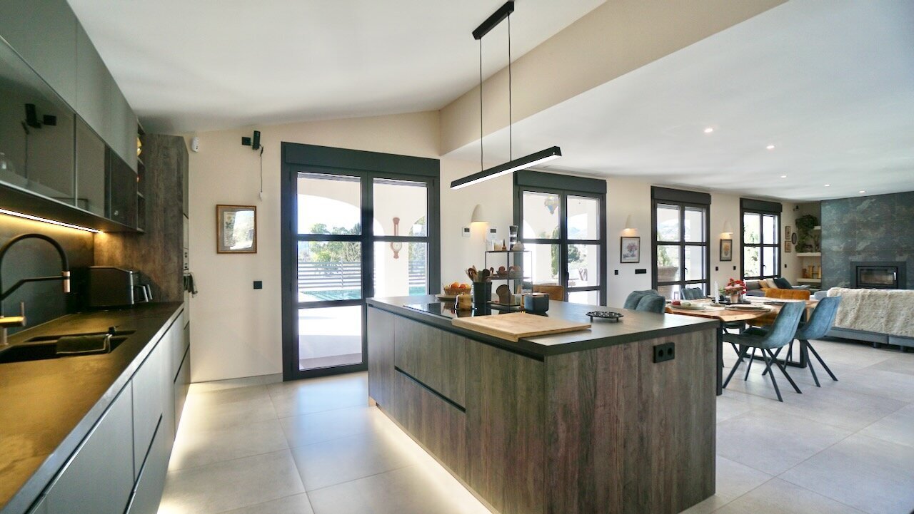 F-1956-AMBE - 45.jpeg