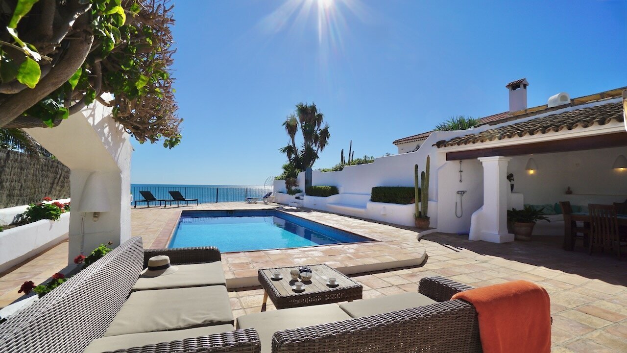 H-1963-AMBE First Sea Line Villa in Moraira - 53.jpeg