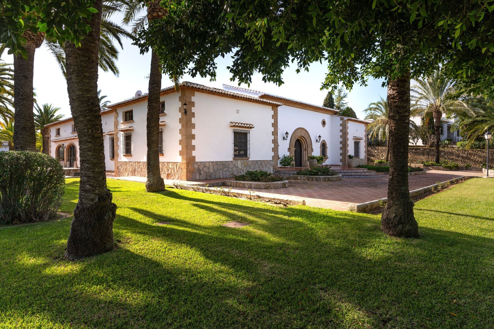 KV111V-La Lluca-Fachada (2).jpg