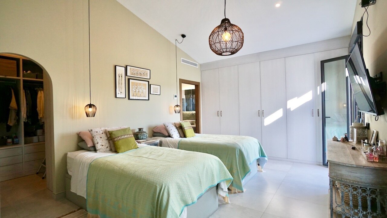 F-1956-AMBE - 51.jpeg