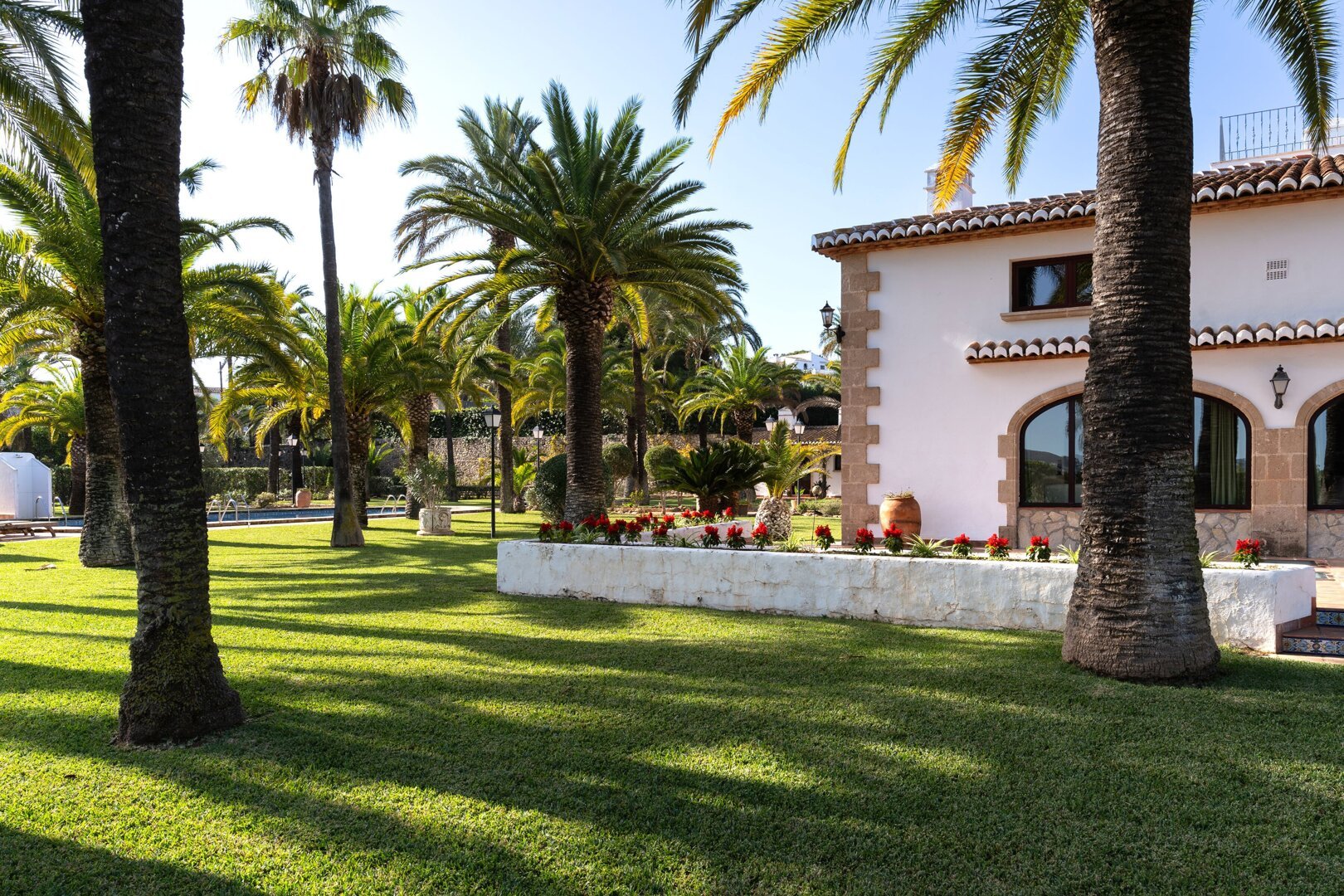 KV111V-La Lluca-Fachada lateral (3).jpg